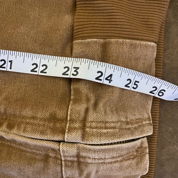 Carhartt women’s medium jacket - Picture 11 of 11